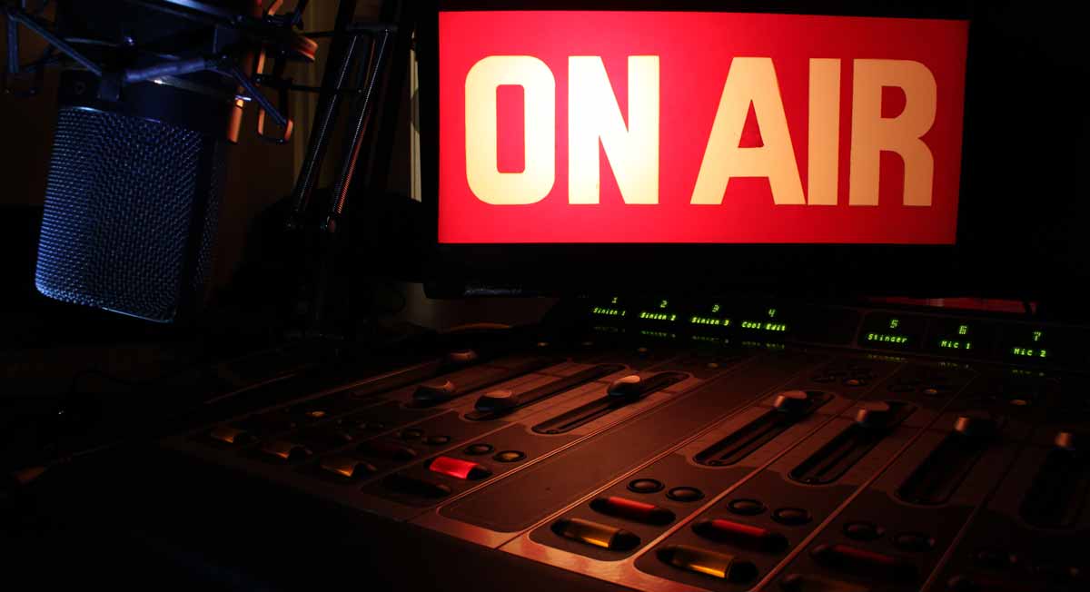 prépare un livre blanc sur l’avenir de la radio CI Media